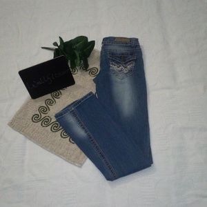 WALL FLOWER DISTRESSED JEANS SIZE 1
